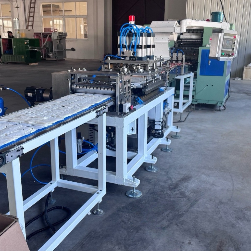 Automatic Sterile Medical Gauze Swab Folding Cutting Machine with Automatic 4 Sides Sealing Packing Machine